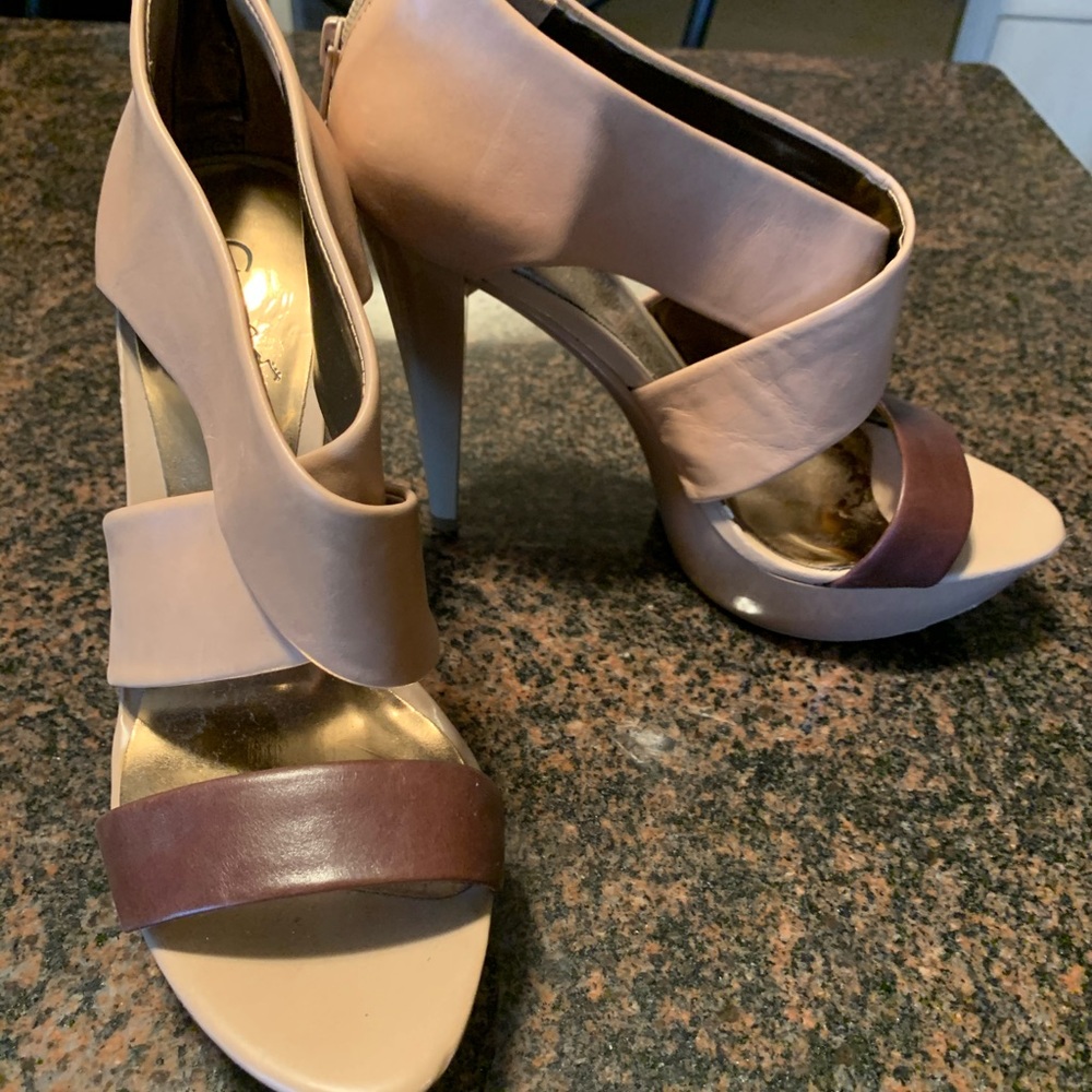 Carlos beige and brown strap heels sz 7.5
